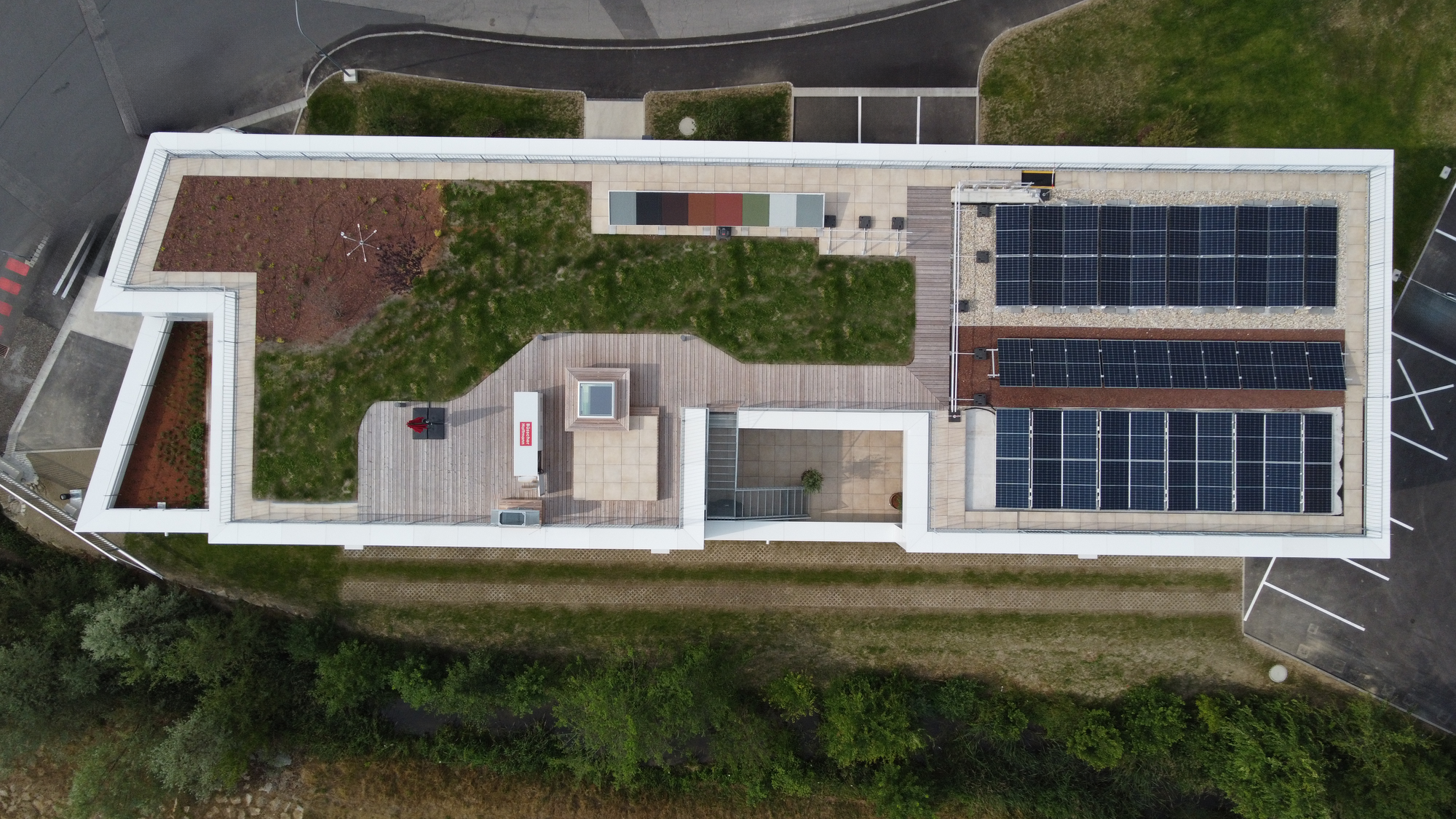 Bürogebäude, Draufsicht, Gründach